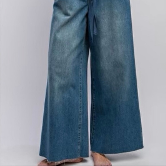 EASEL Wide Leg Denim Jeans - Picture 2 of 10